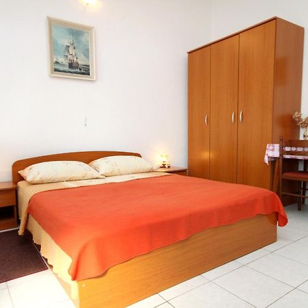 Apartments By The Sea Ubli, Lastovo - 8354 Uble Pokój zdjęcie